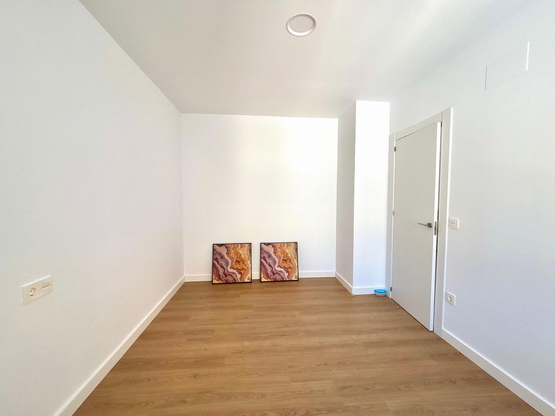 For sale of flat in Águilas