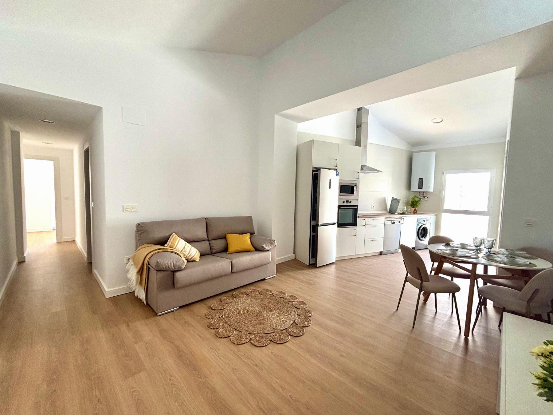 For sale of flat in Águilas