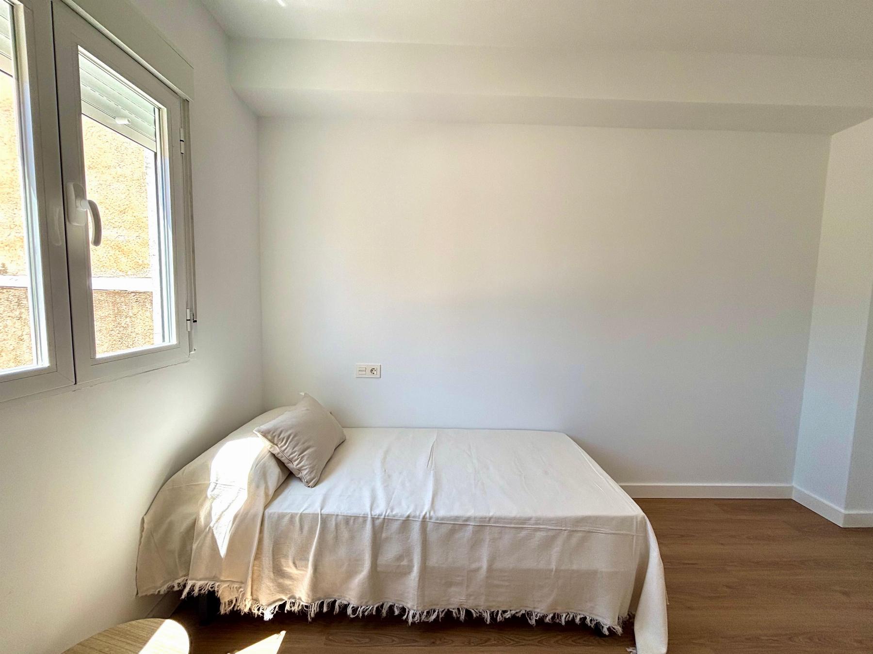 For sale of flat in Águilas