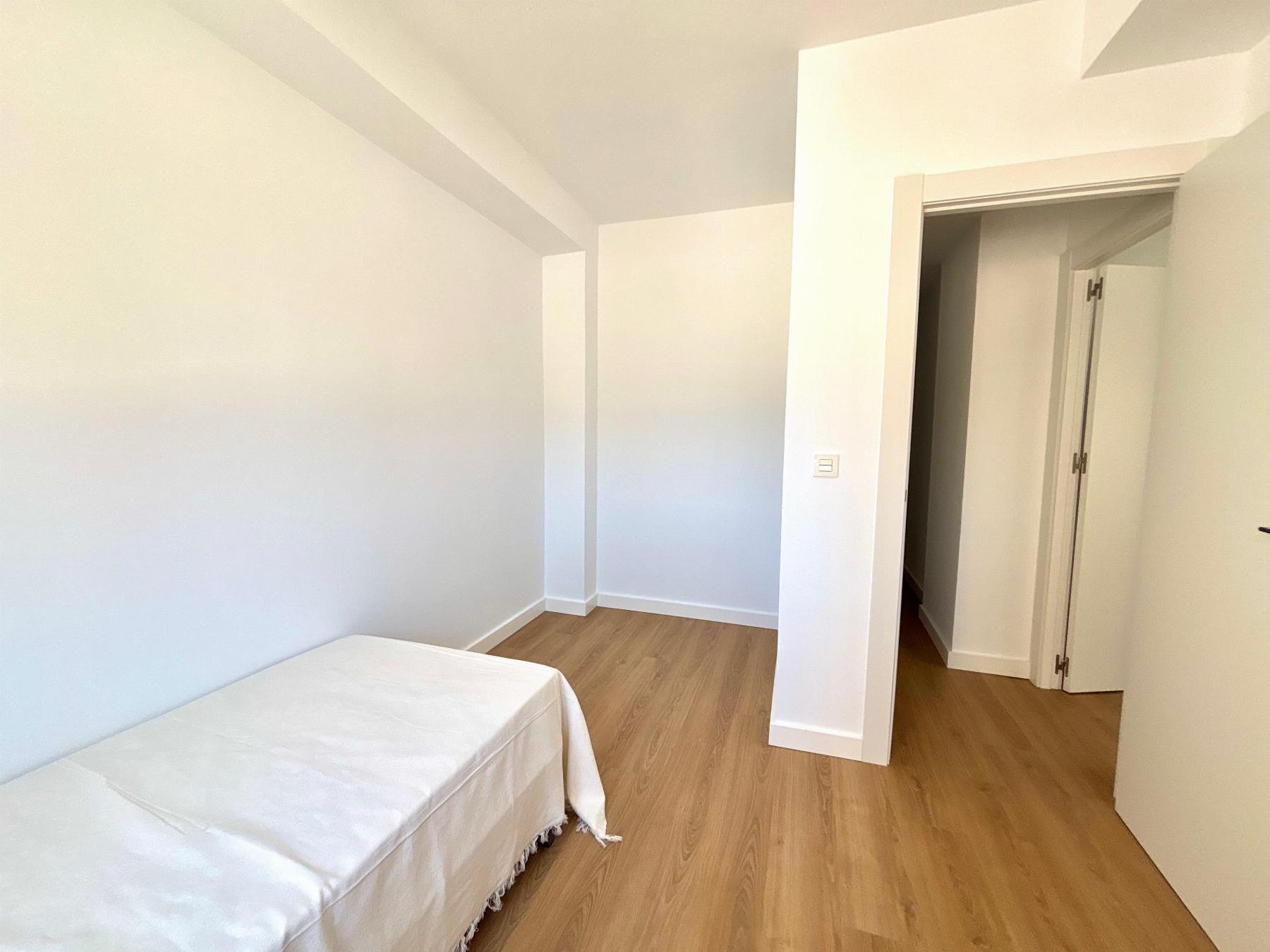 For sale of flat in Águilas