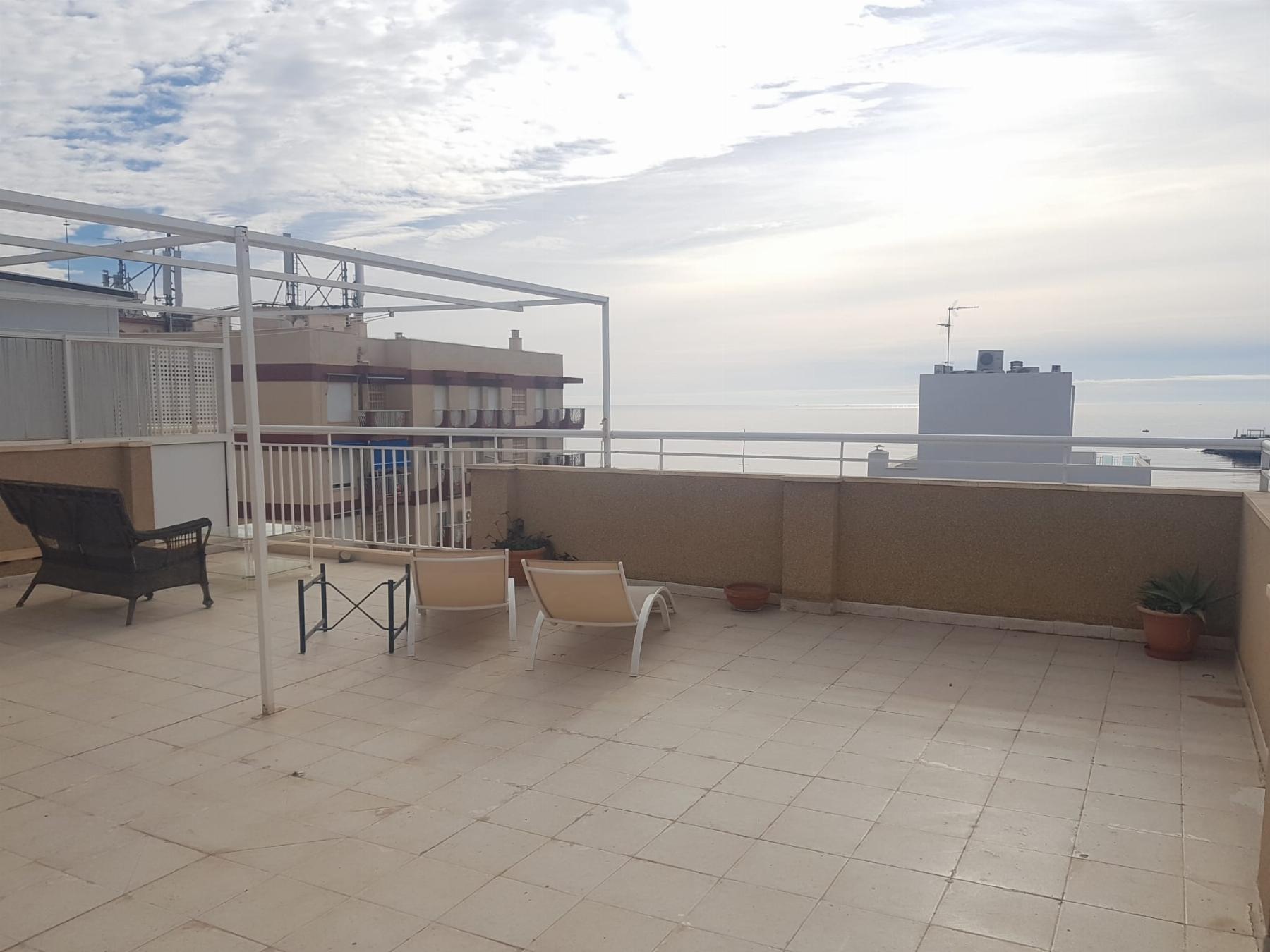 For sale of penthouse in Águilas