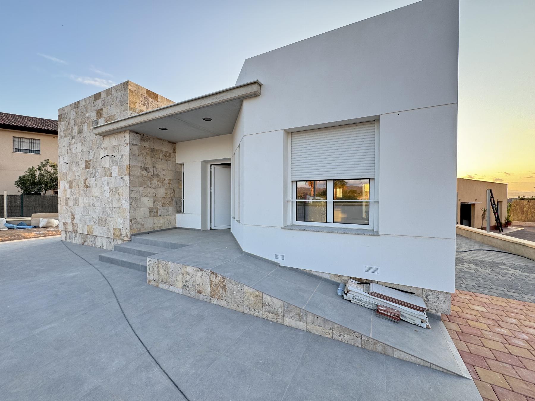 For sale of chalet in Lorca