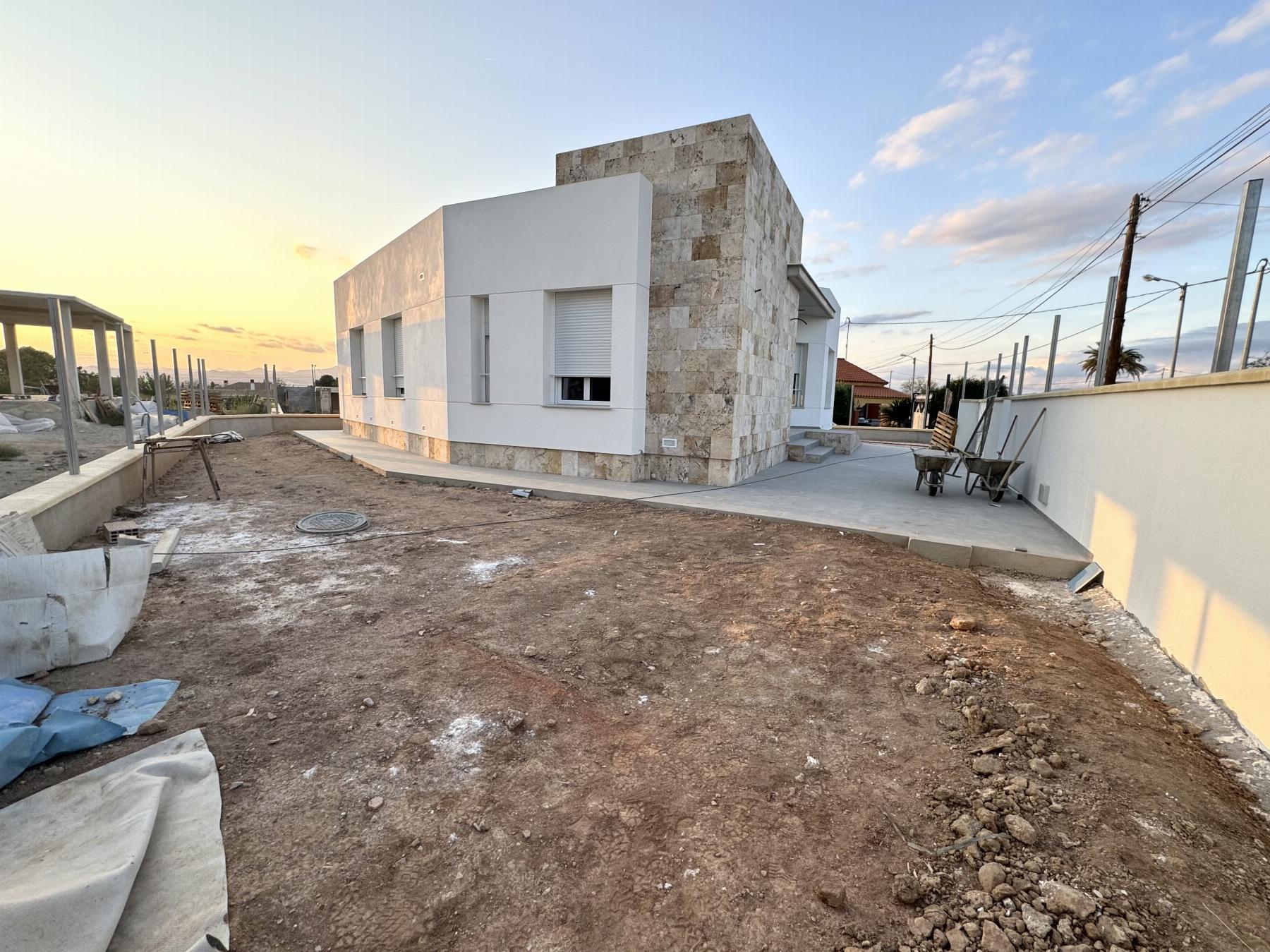 For sale of chalet in Lorca
