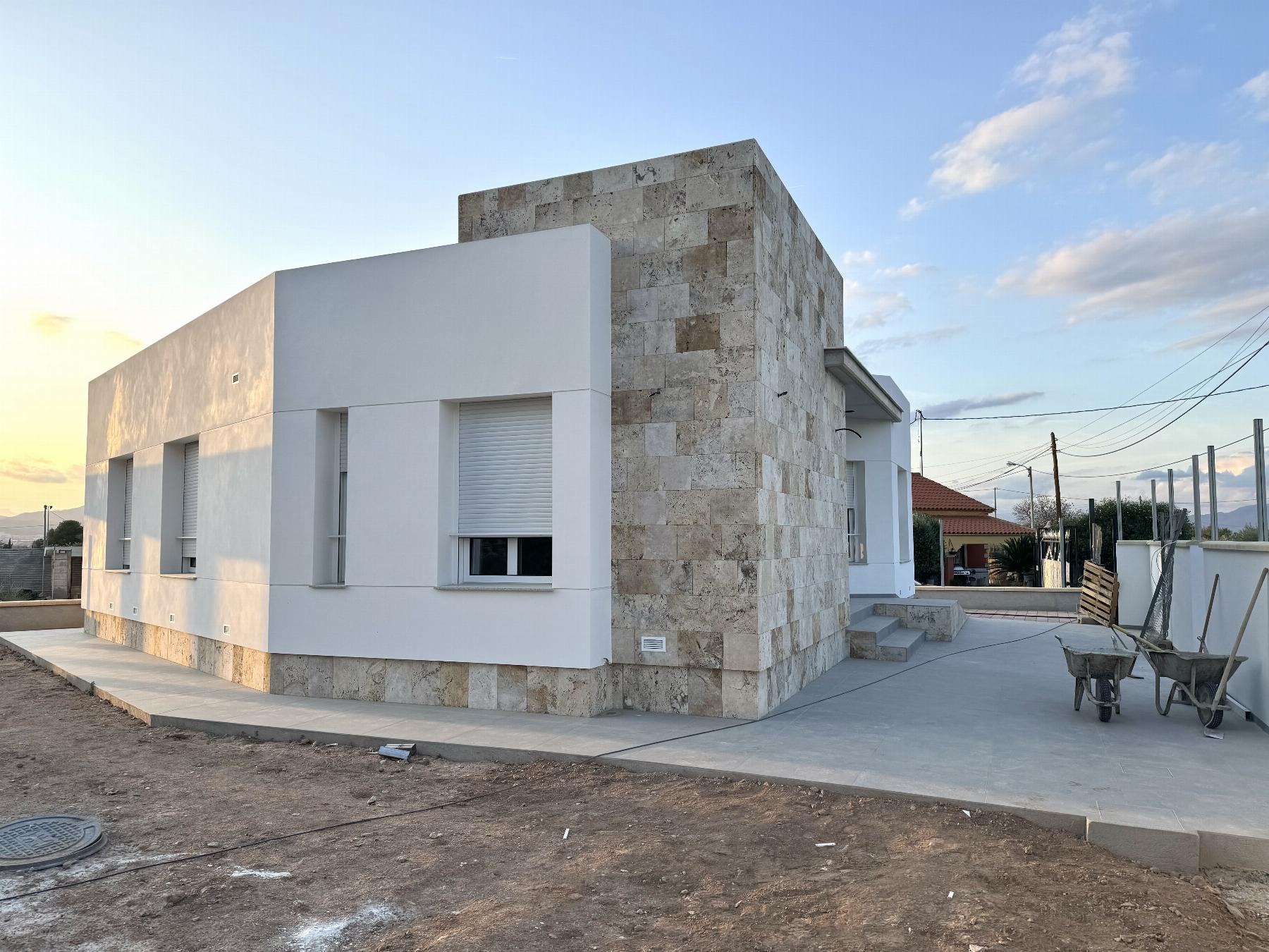 For sale of chalet in Lorca