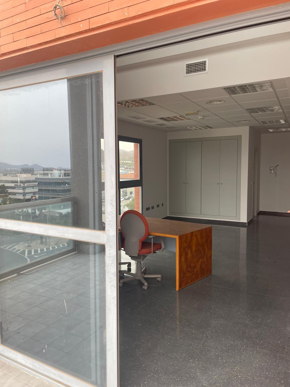 Miete von büro in
 Lorca