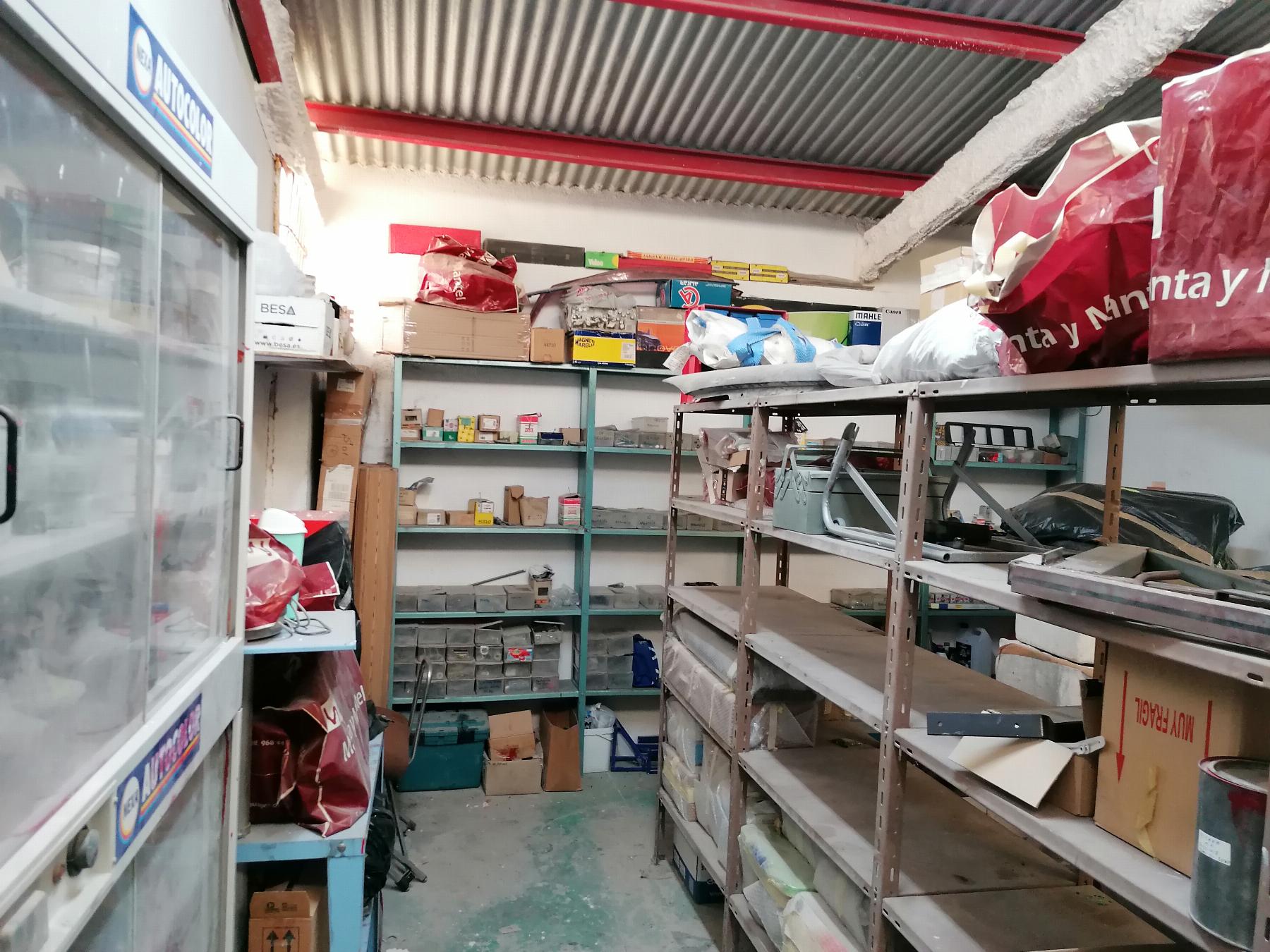 Zu verkaufen von gewerbehalle in
 Lorca