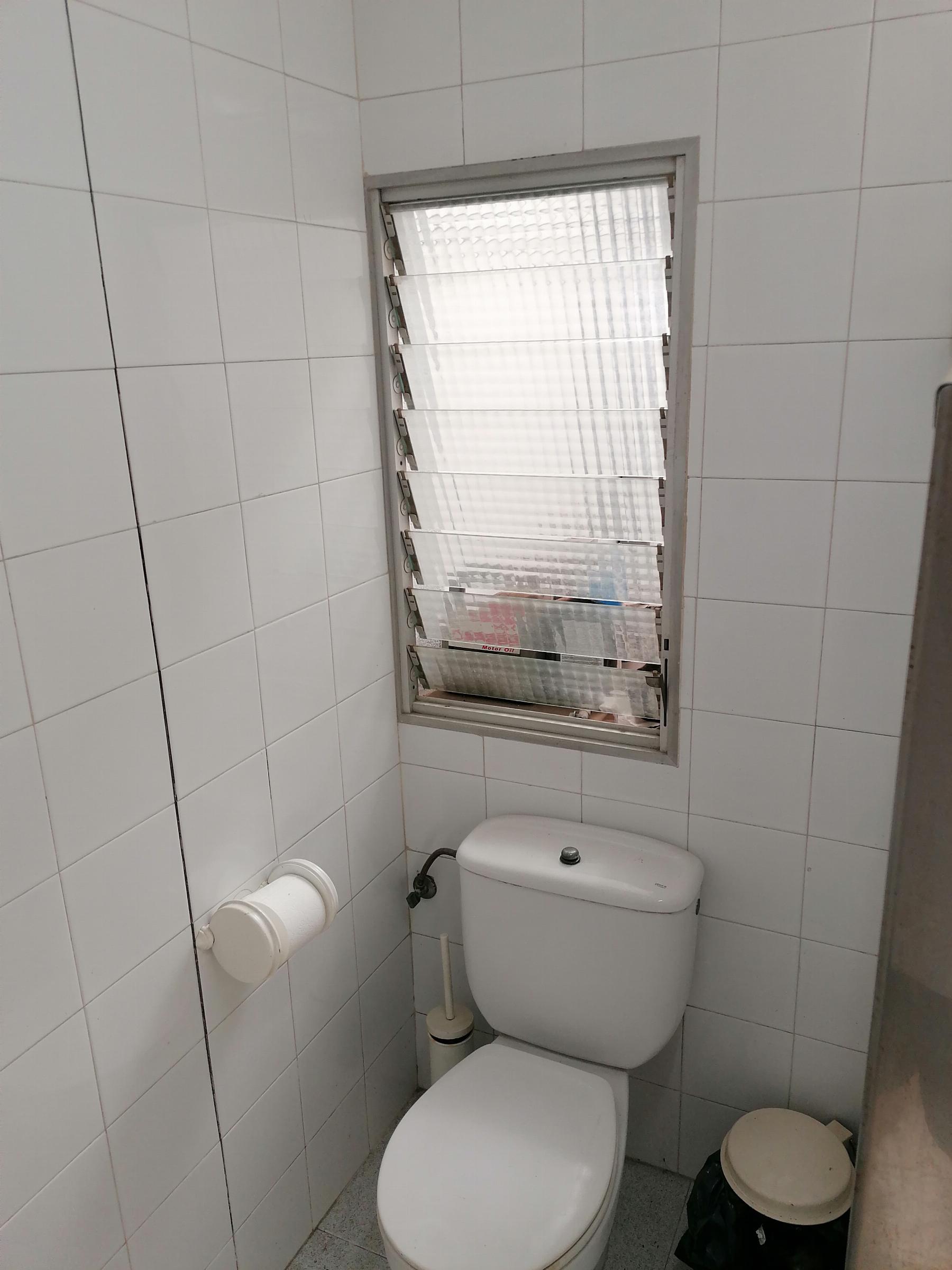 Zu verkaufen von gewerbehalle in
 Lorca