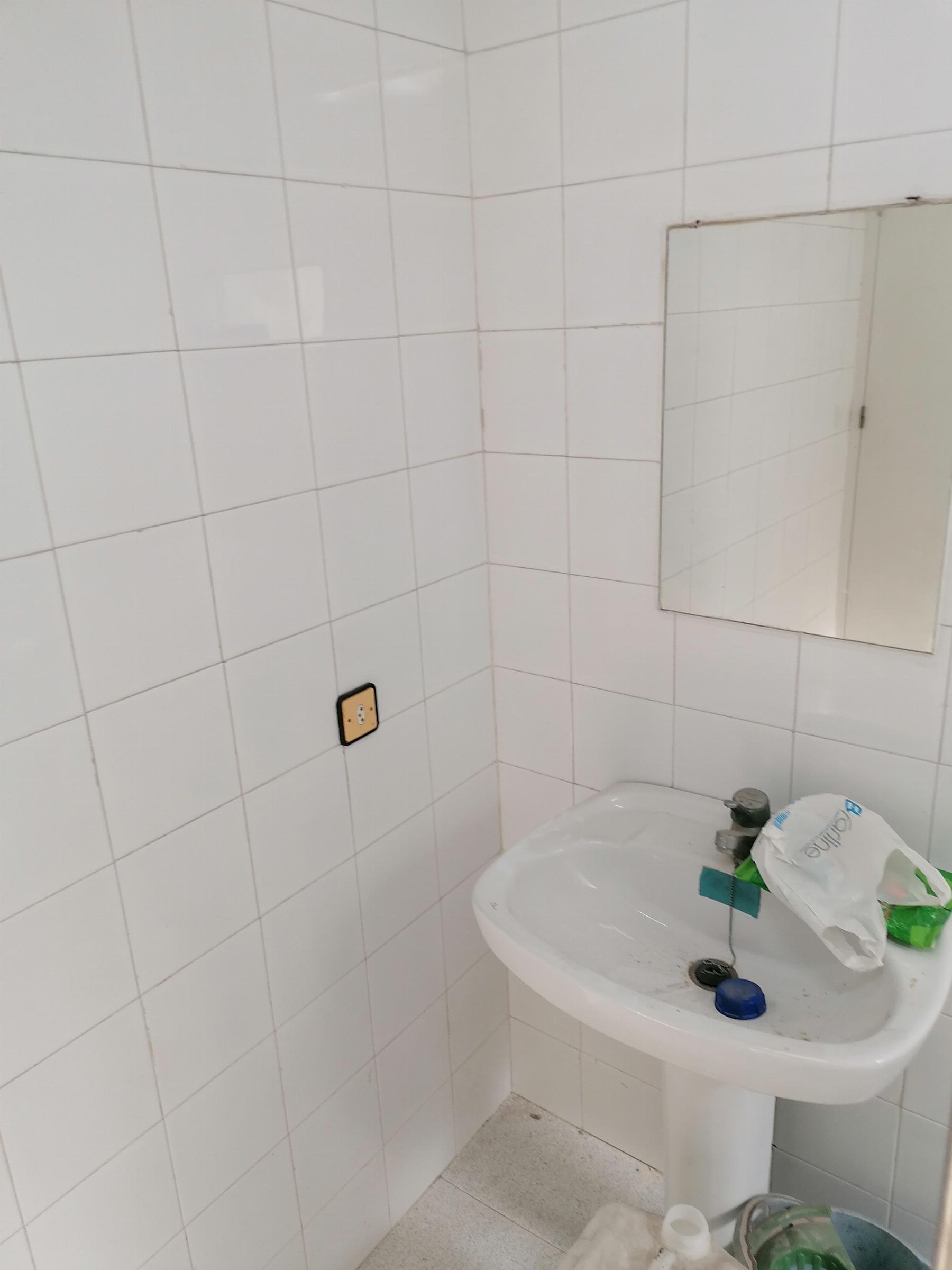 Zu verkaufen von gewerbehalle in
 Lorca
