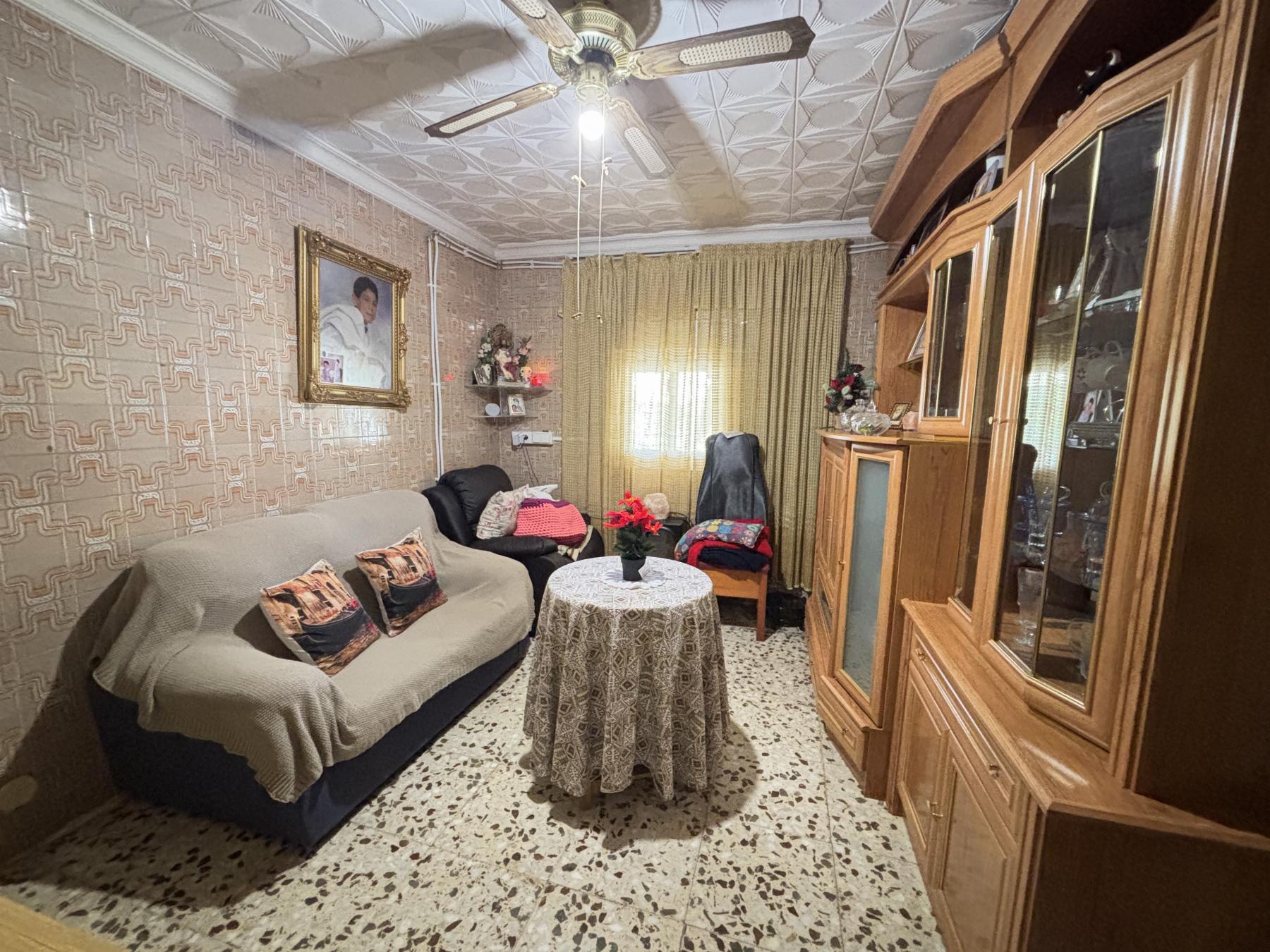 Zu verkaufen von haus in
 Lorca