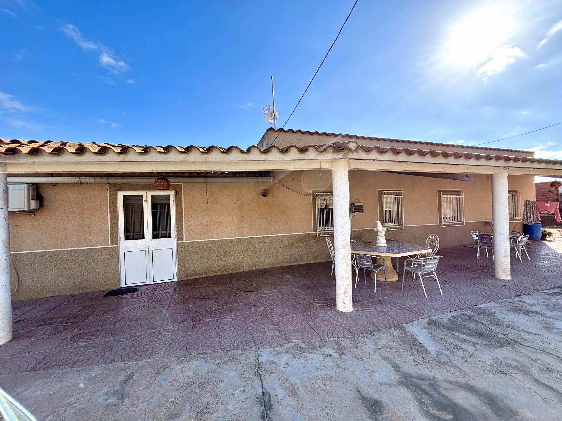 Zu verkaufen von haus in
 Lorca