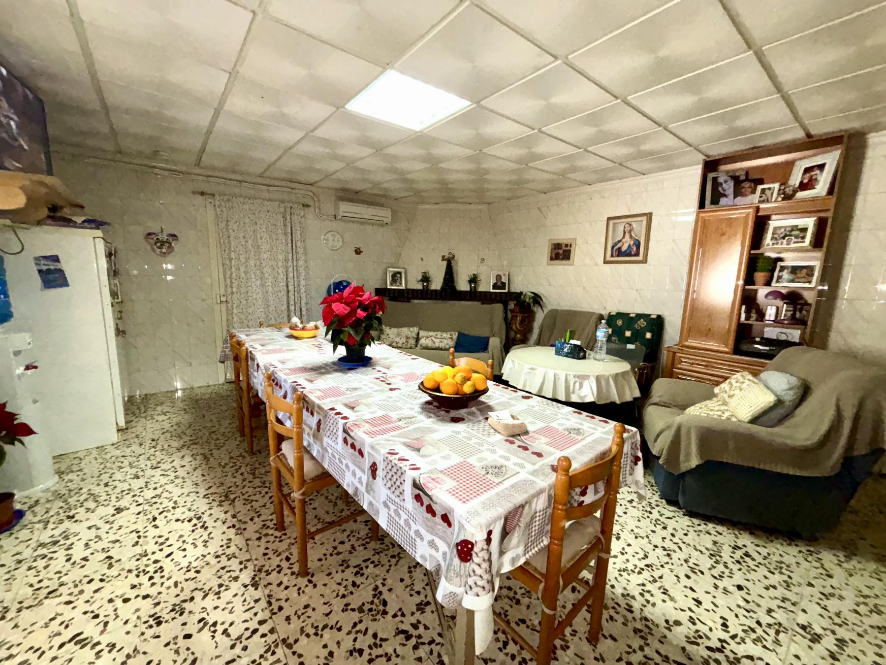 Zu verkaufen von haus in
 Lorca