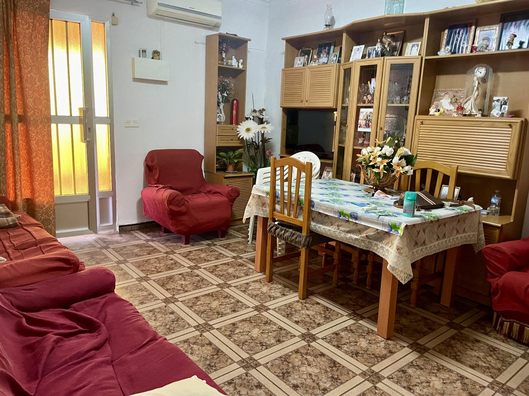 Zu verkaufen von haus in
 Lorca