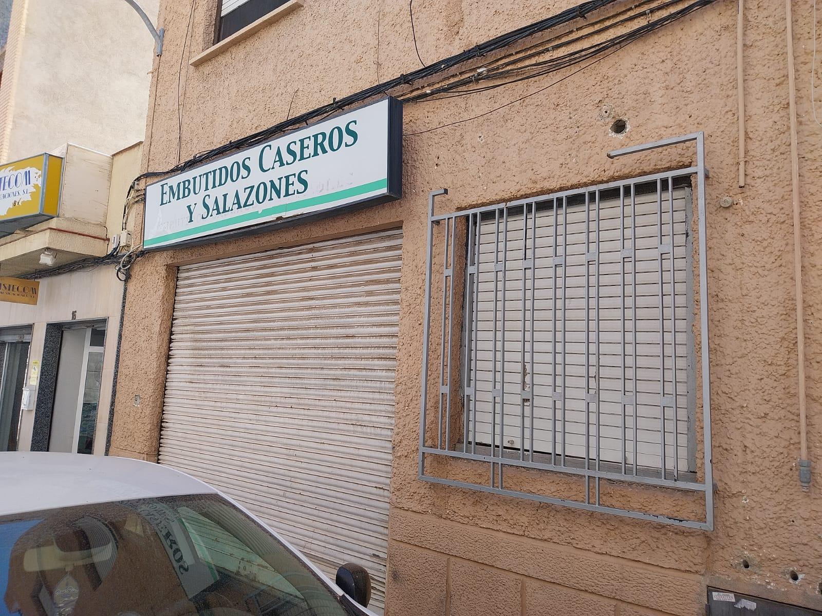 Venta de local en Águilas