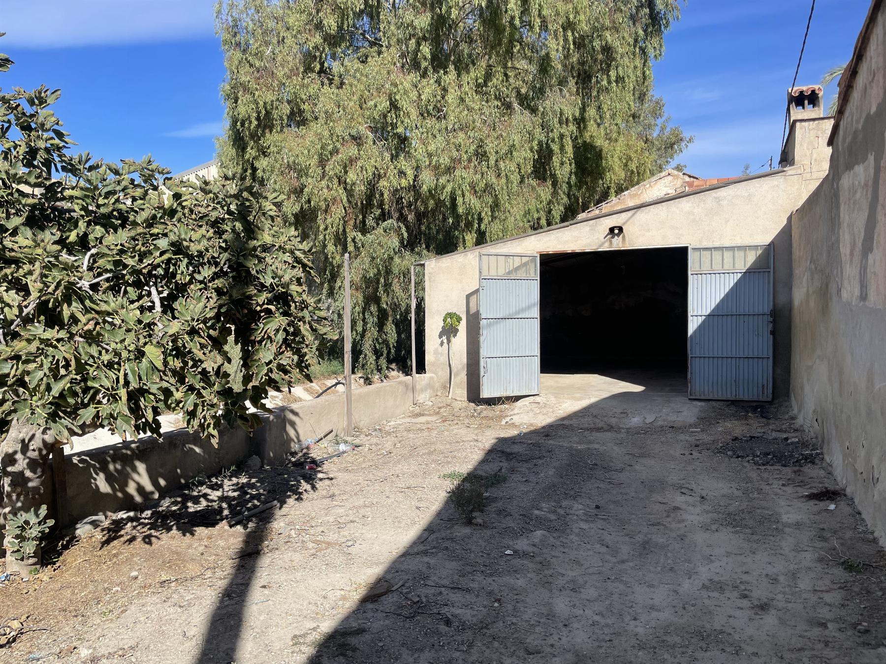 For sale of warehouse in Lorca