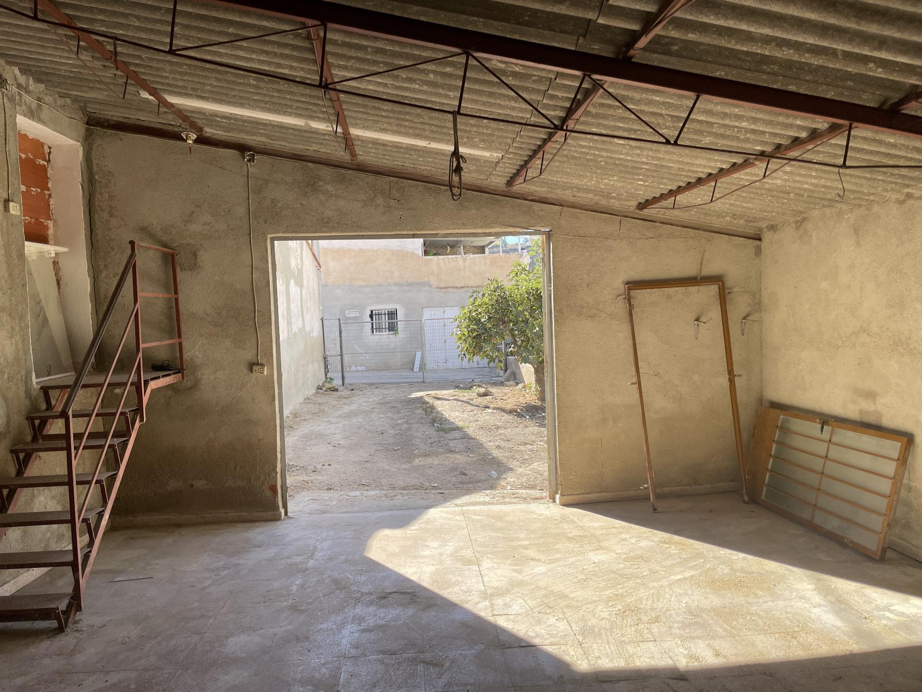 For sale of warehouse in Lorca