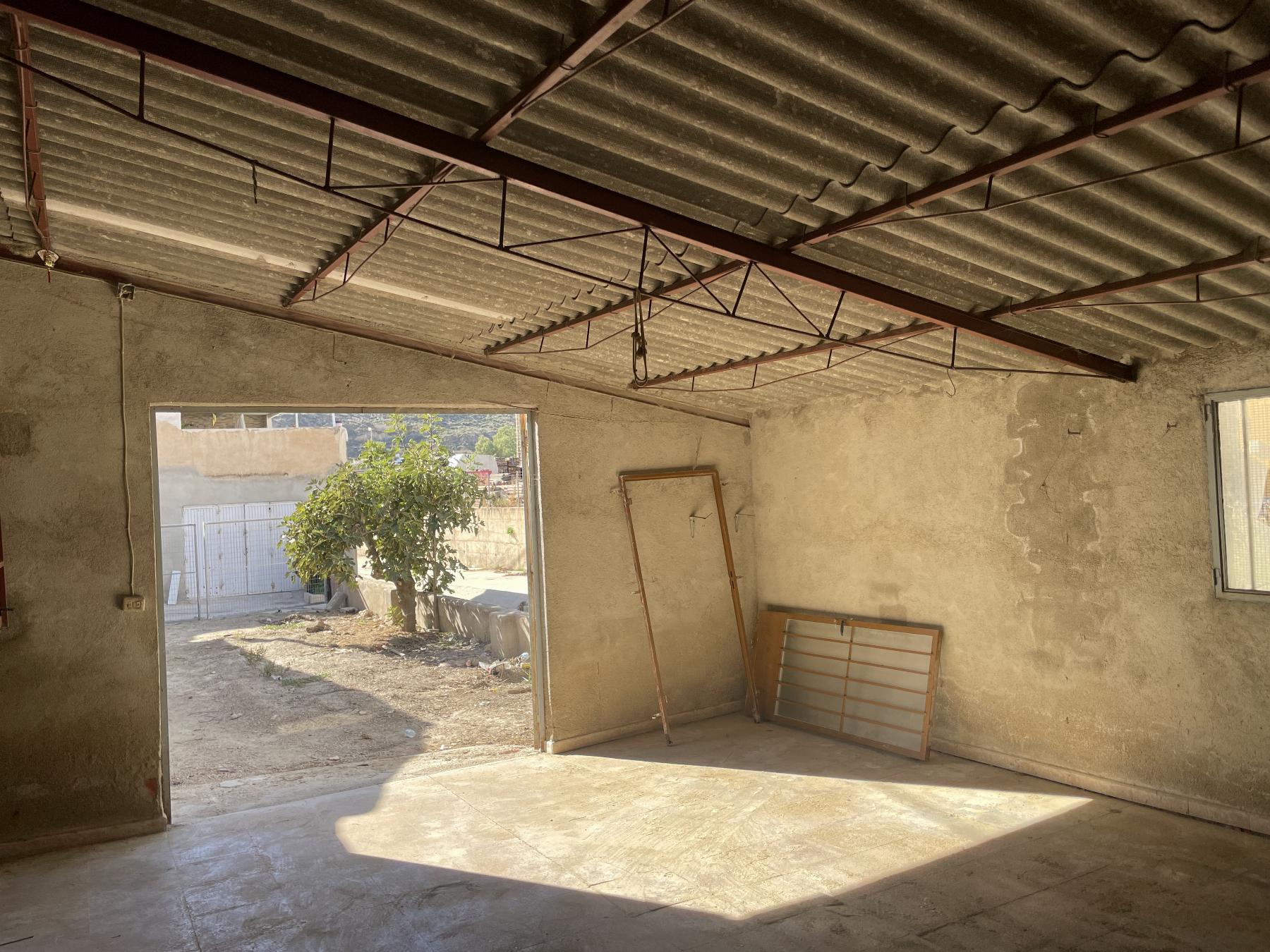 For sale of warehouse in Lorca