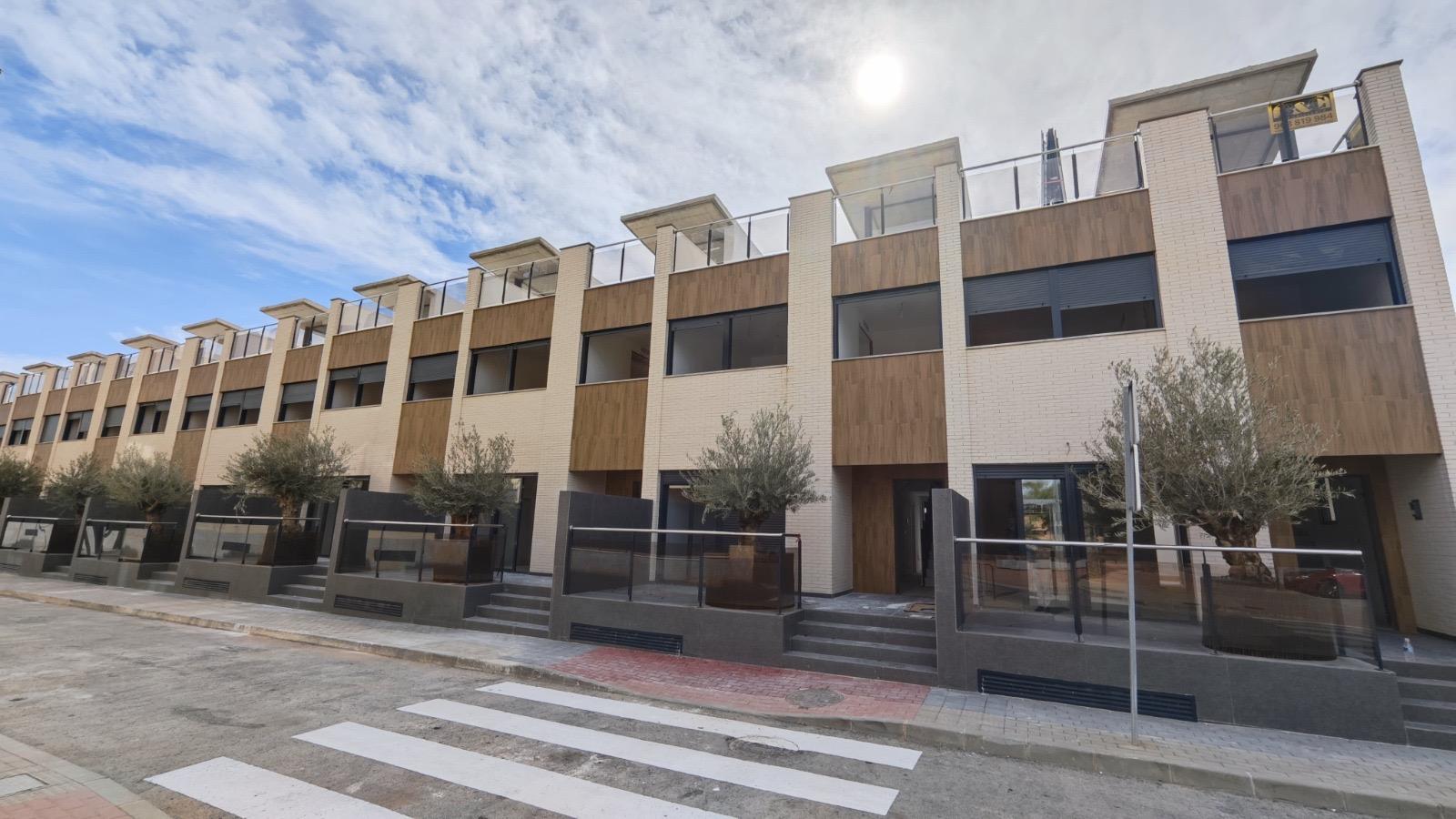 Venta de piso en El Esparragal y Cobatillas