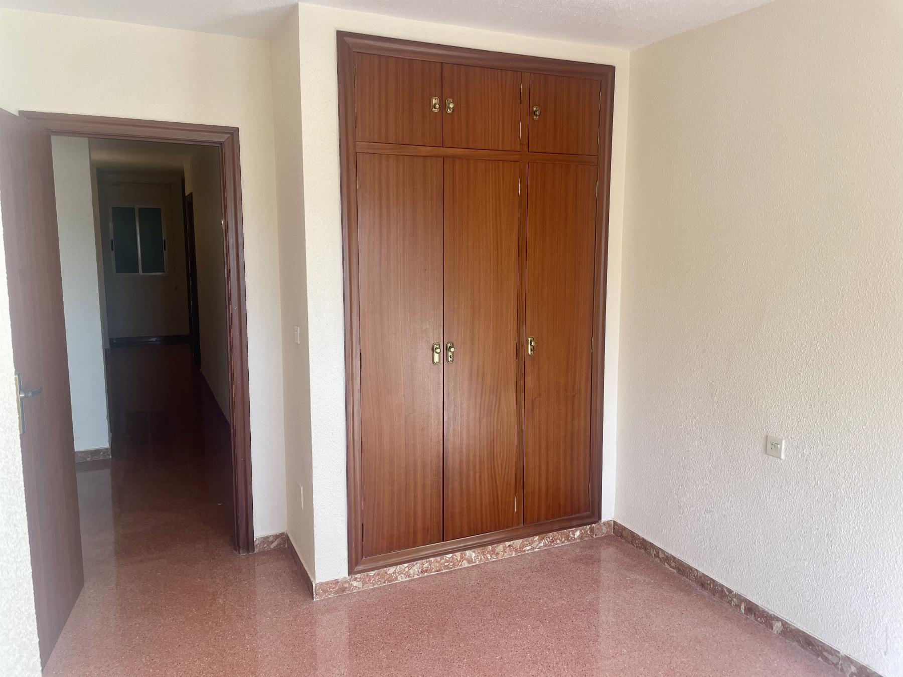 For sale of flat in Lorca