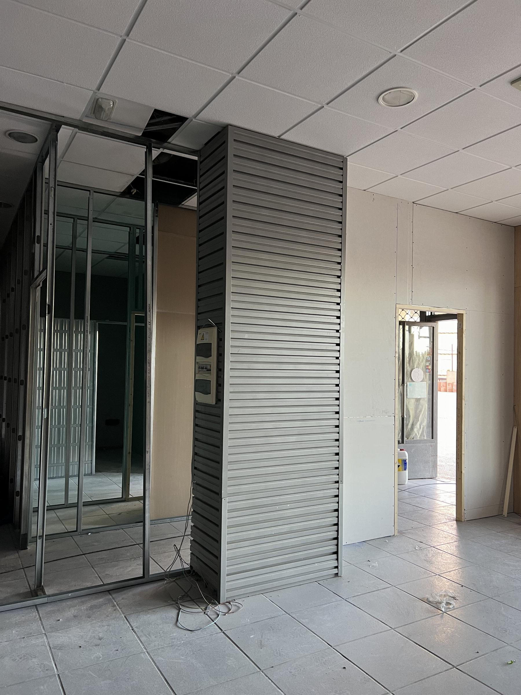 For sale of premises in Lorca