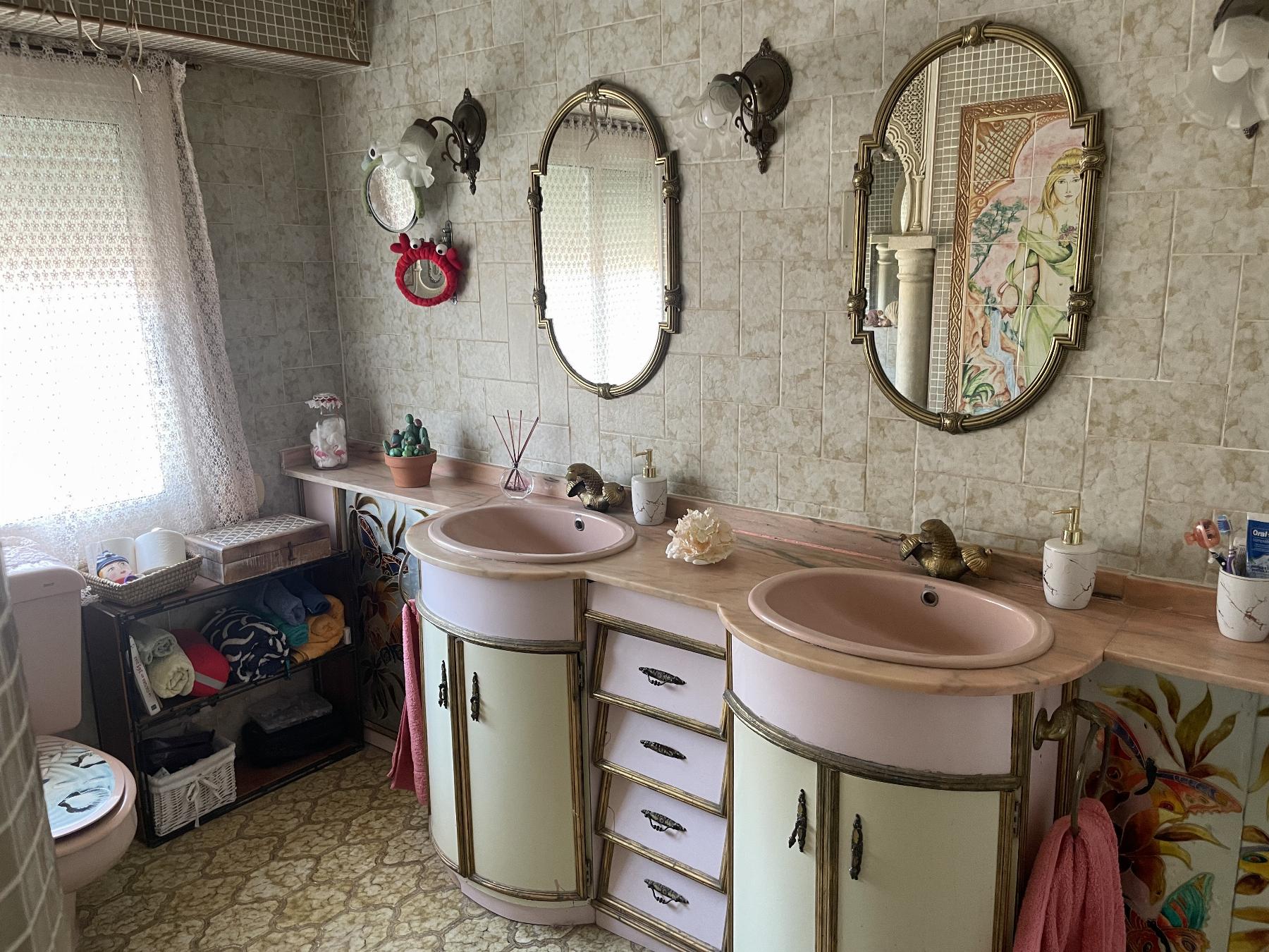 For sale of chalet in Lorca