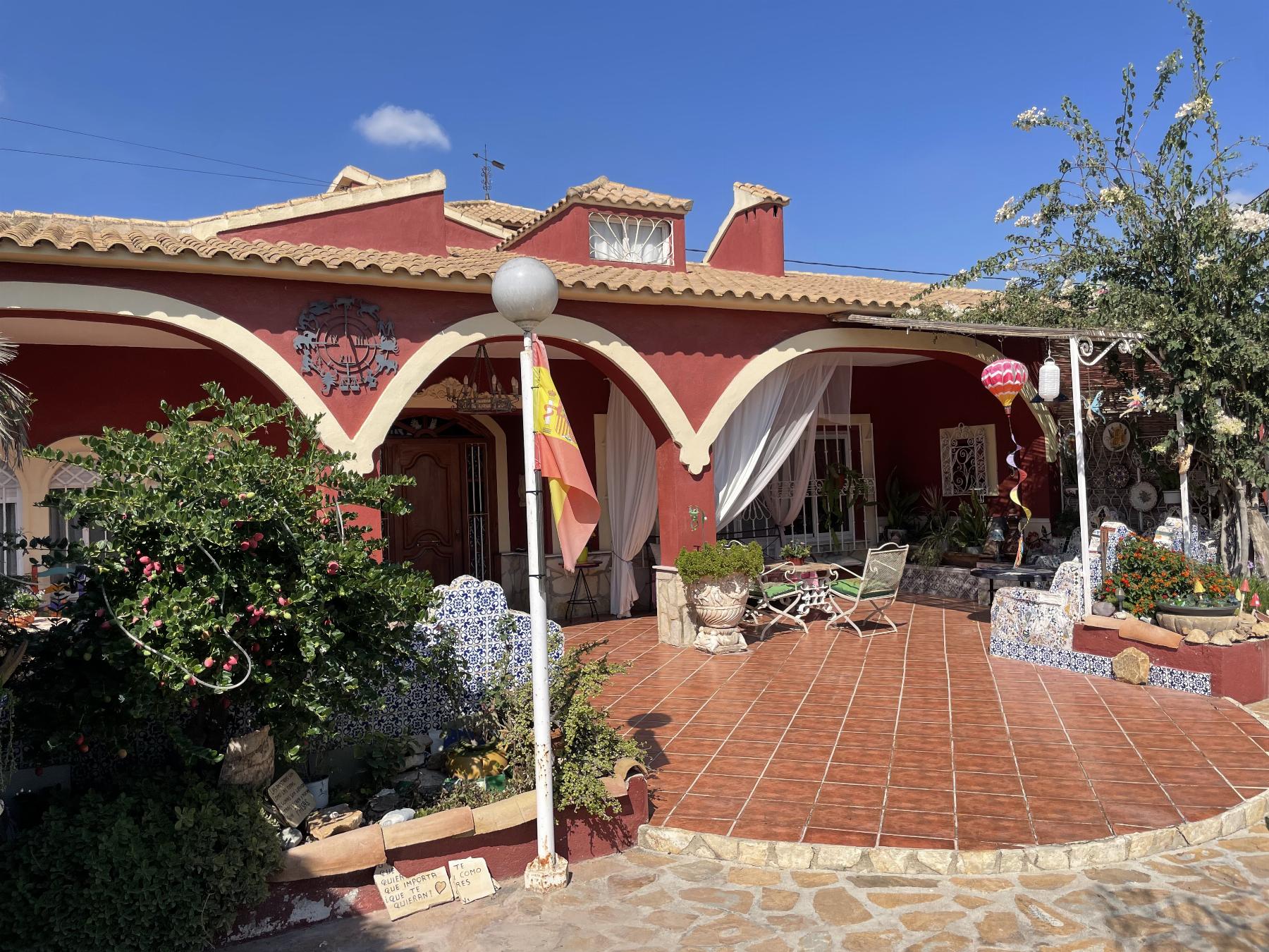 For sale of chalet in Lorca