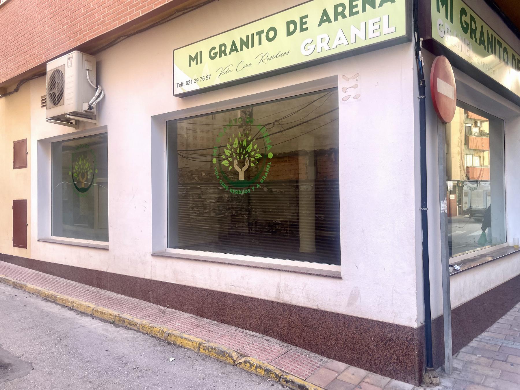 For sale of premises in Lorca