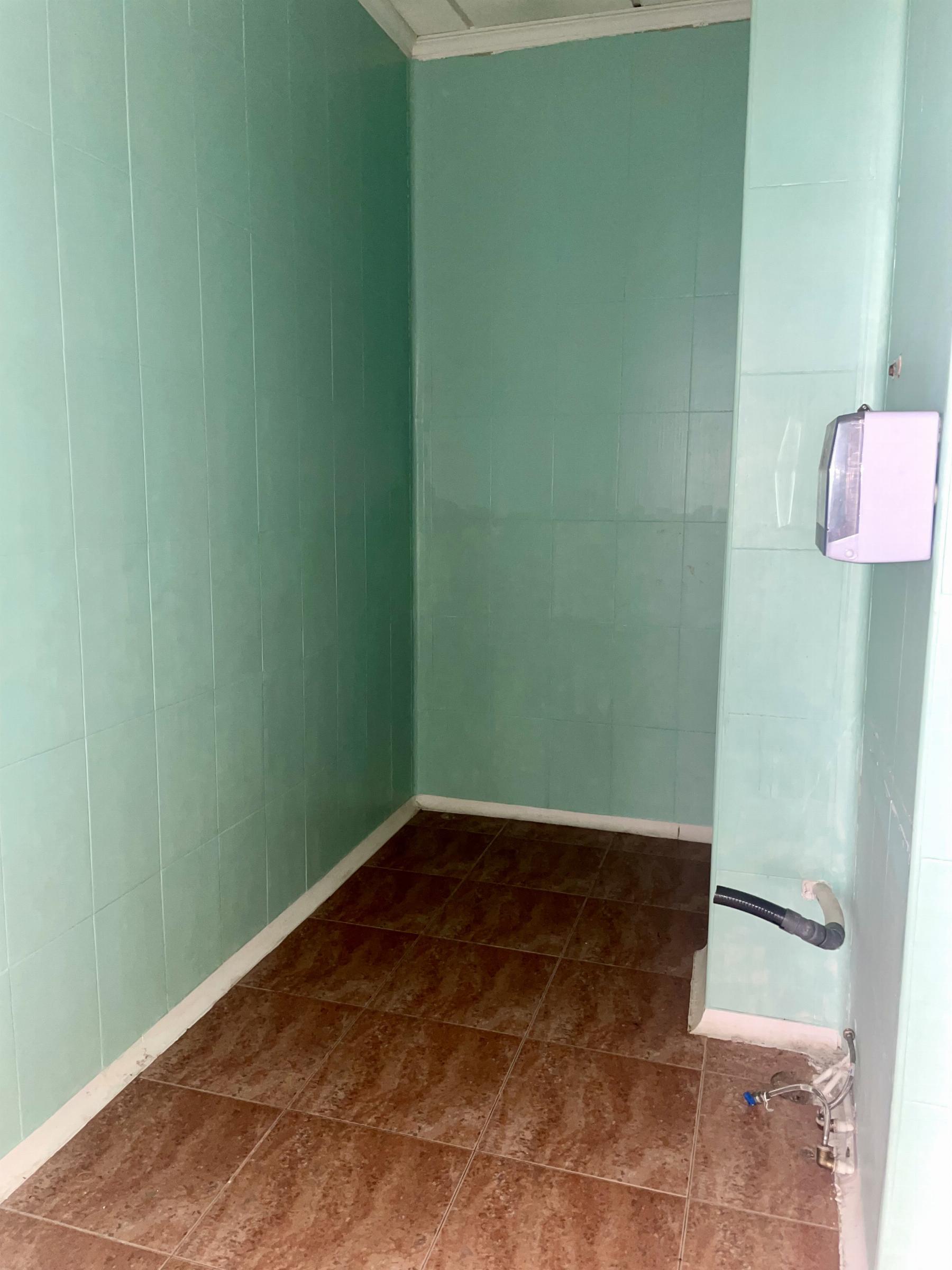 For sale of premises in Lorca