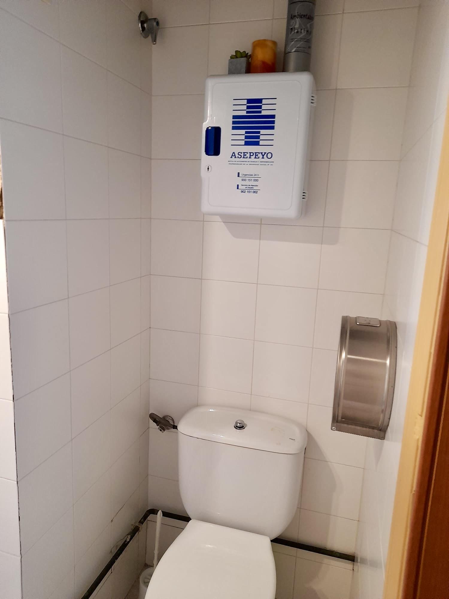 For sale of office in Lorca