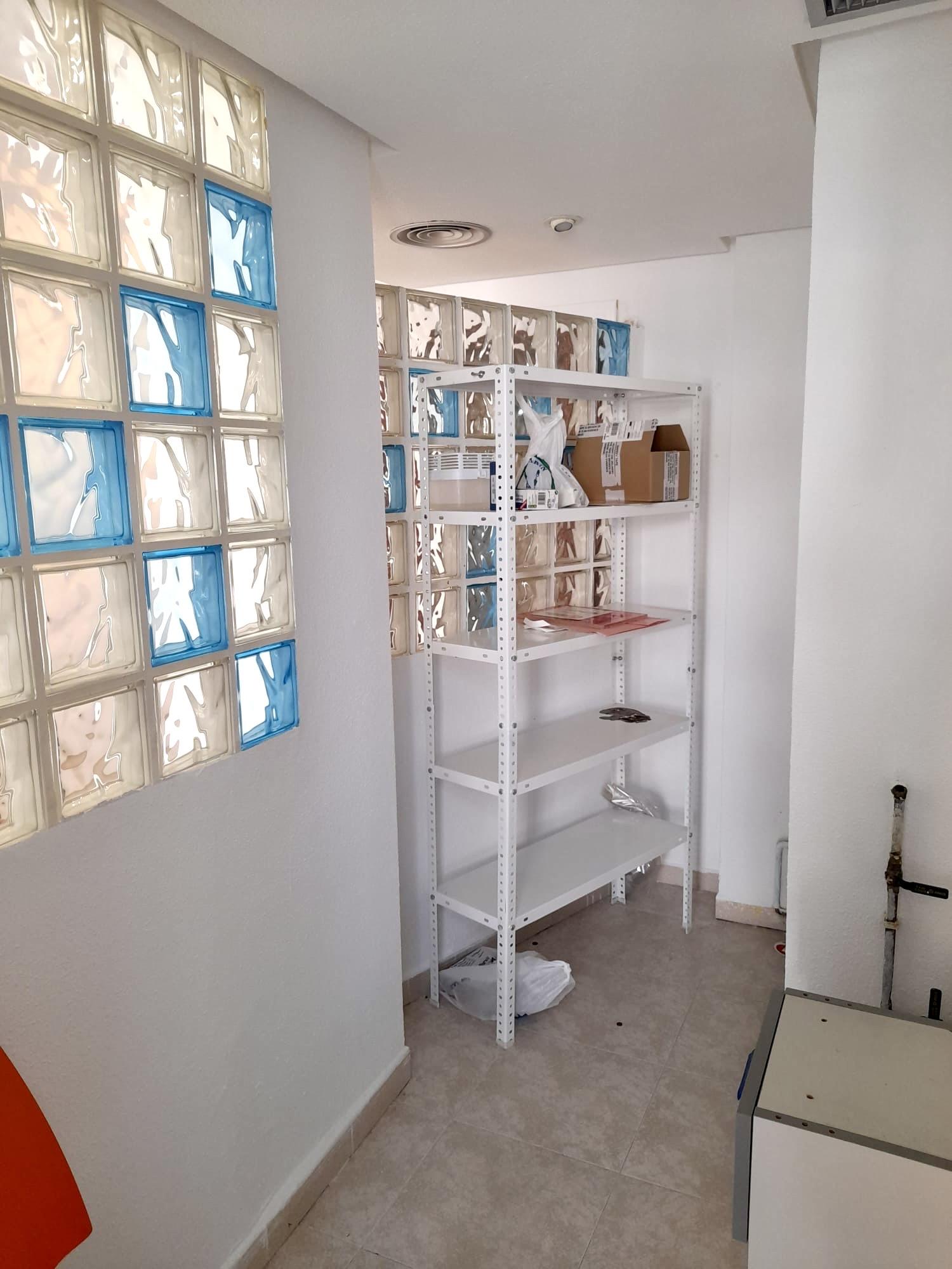 For sale of office in Lorca