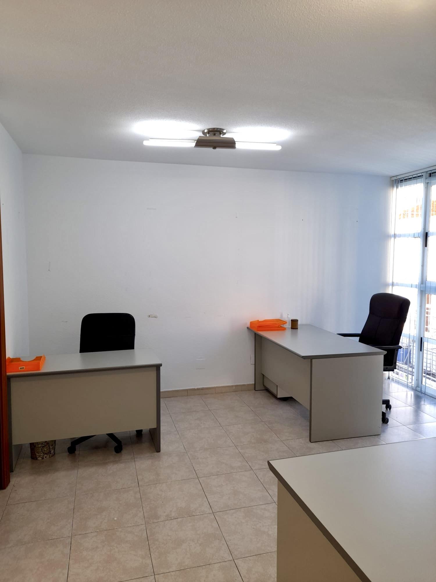 For sale of office in Lorca