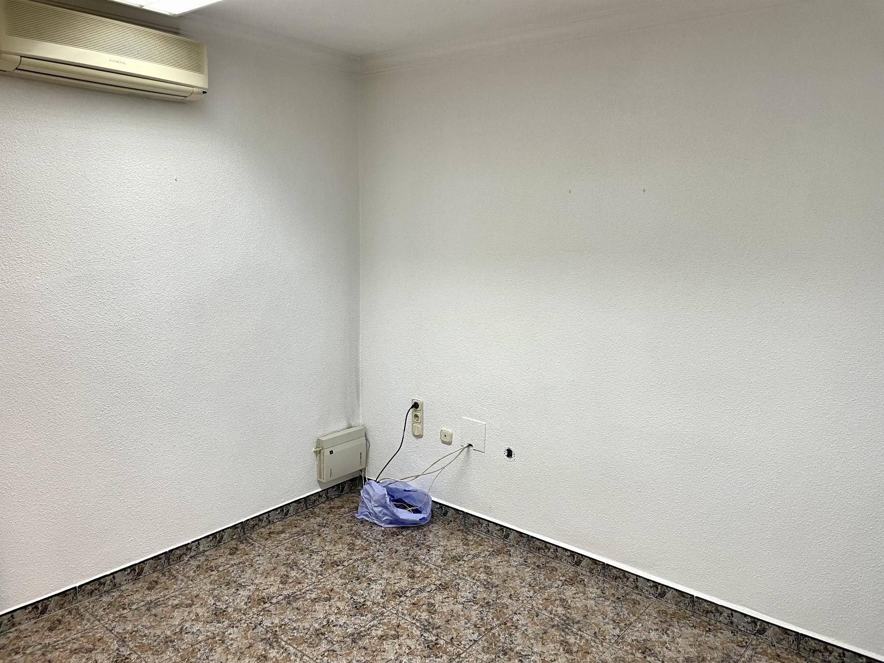 Venta de local en Lorca