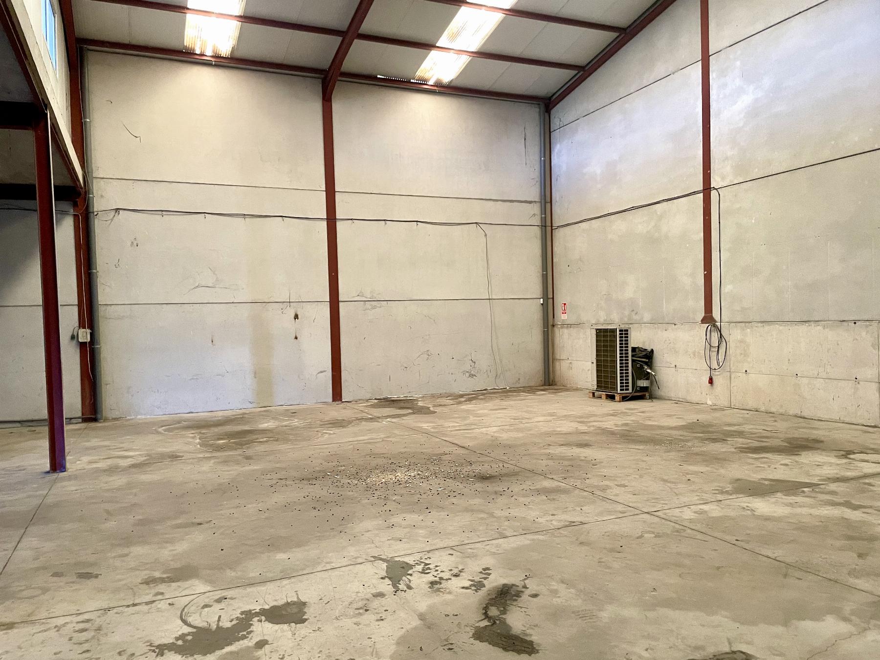 Venta de nave en Lorca