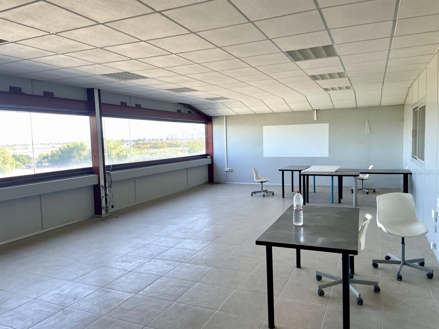 Venta de nave en Lorca