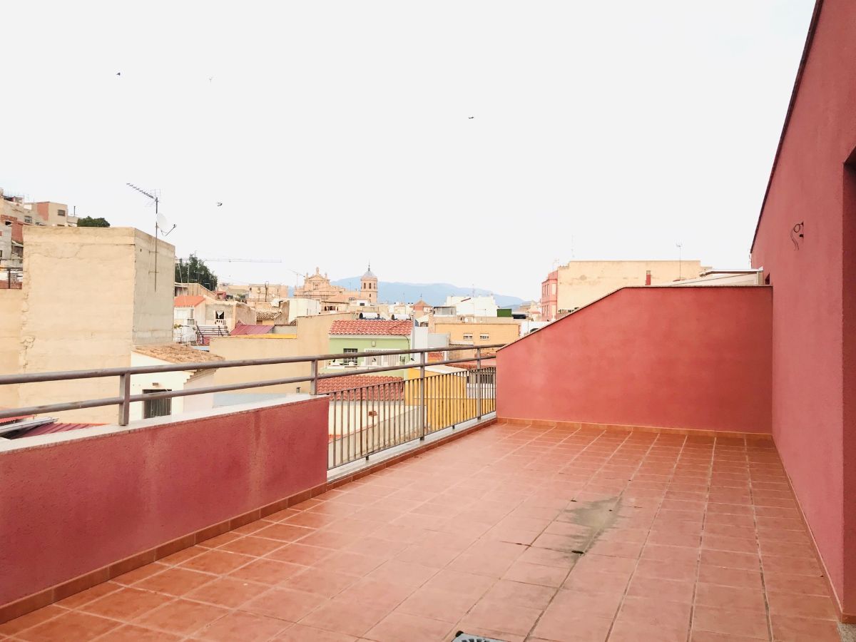 For sale of penthouse in Lorca