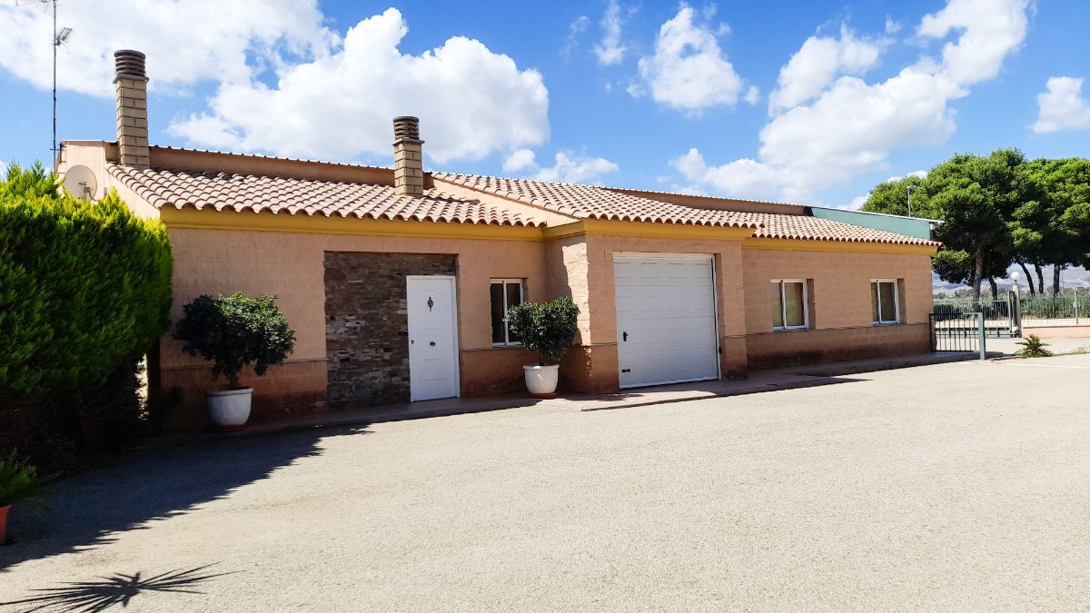 Venta de chalet en Puerto Lumbreras