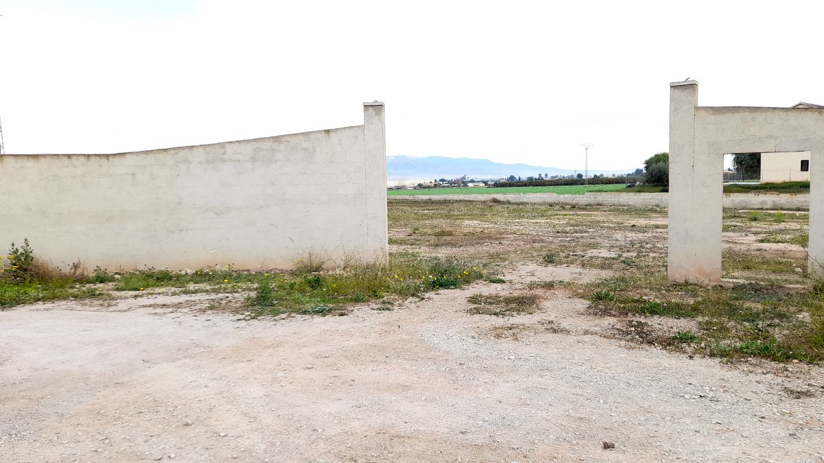 For sale of land in Lorca