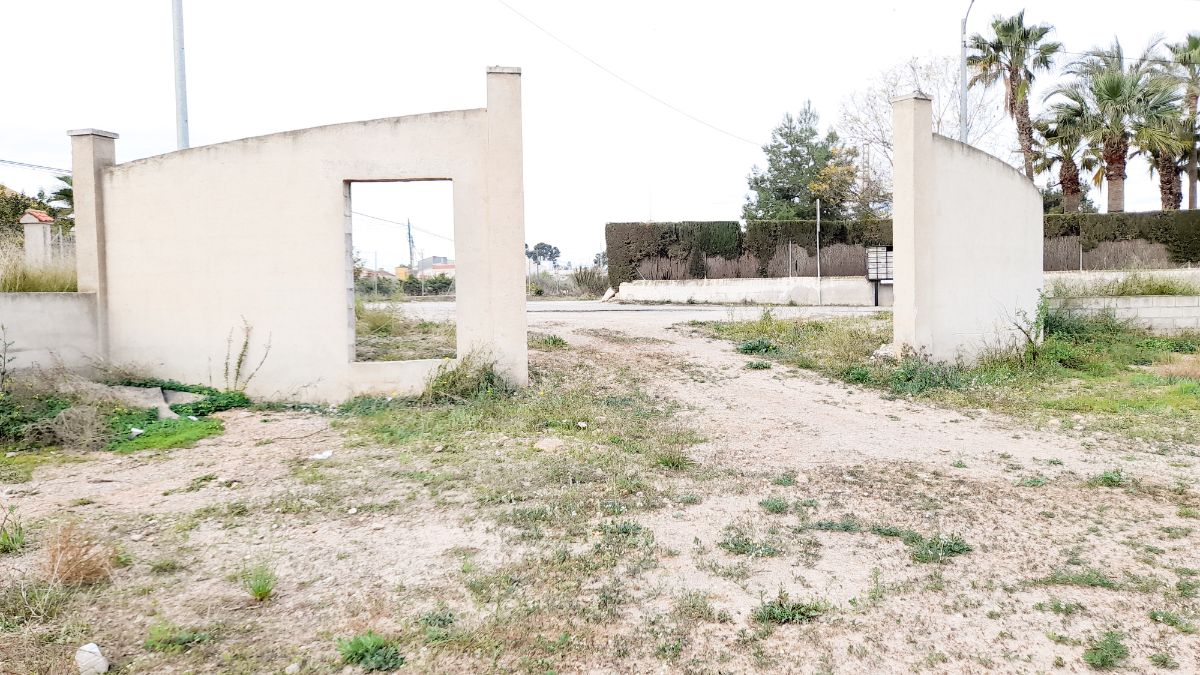 For sale of land in Lorca