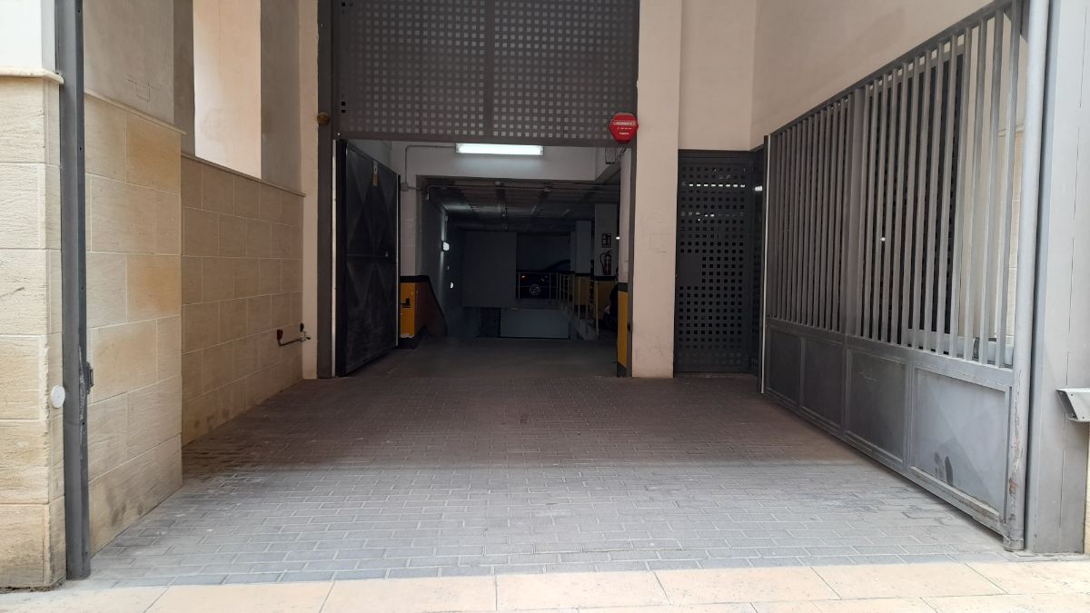 Zu verkaufen von garage in
 Lorca