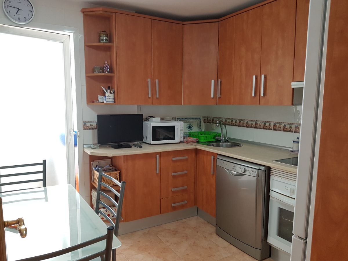 For sale of flat in Águilas