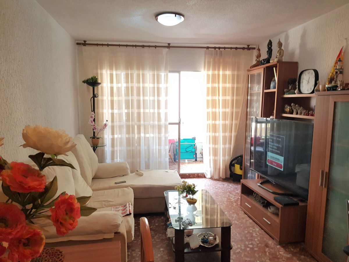 For sale of flat in Águilas