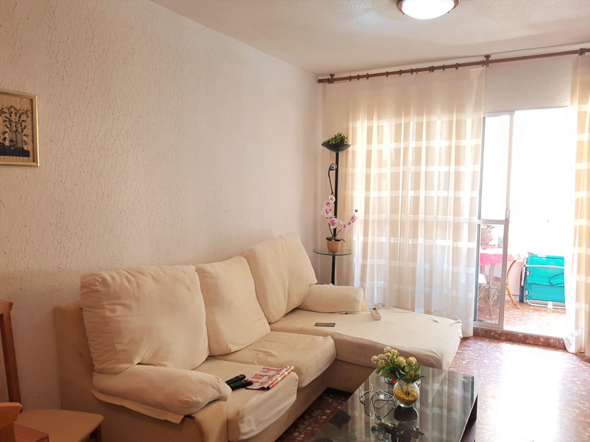 For sale of flat in Águilas