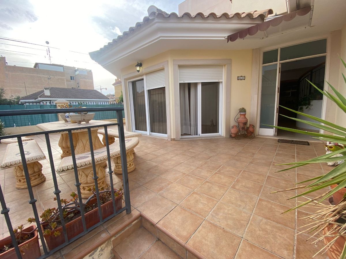 For sale of chalet in Águilas