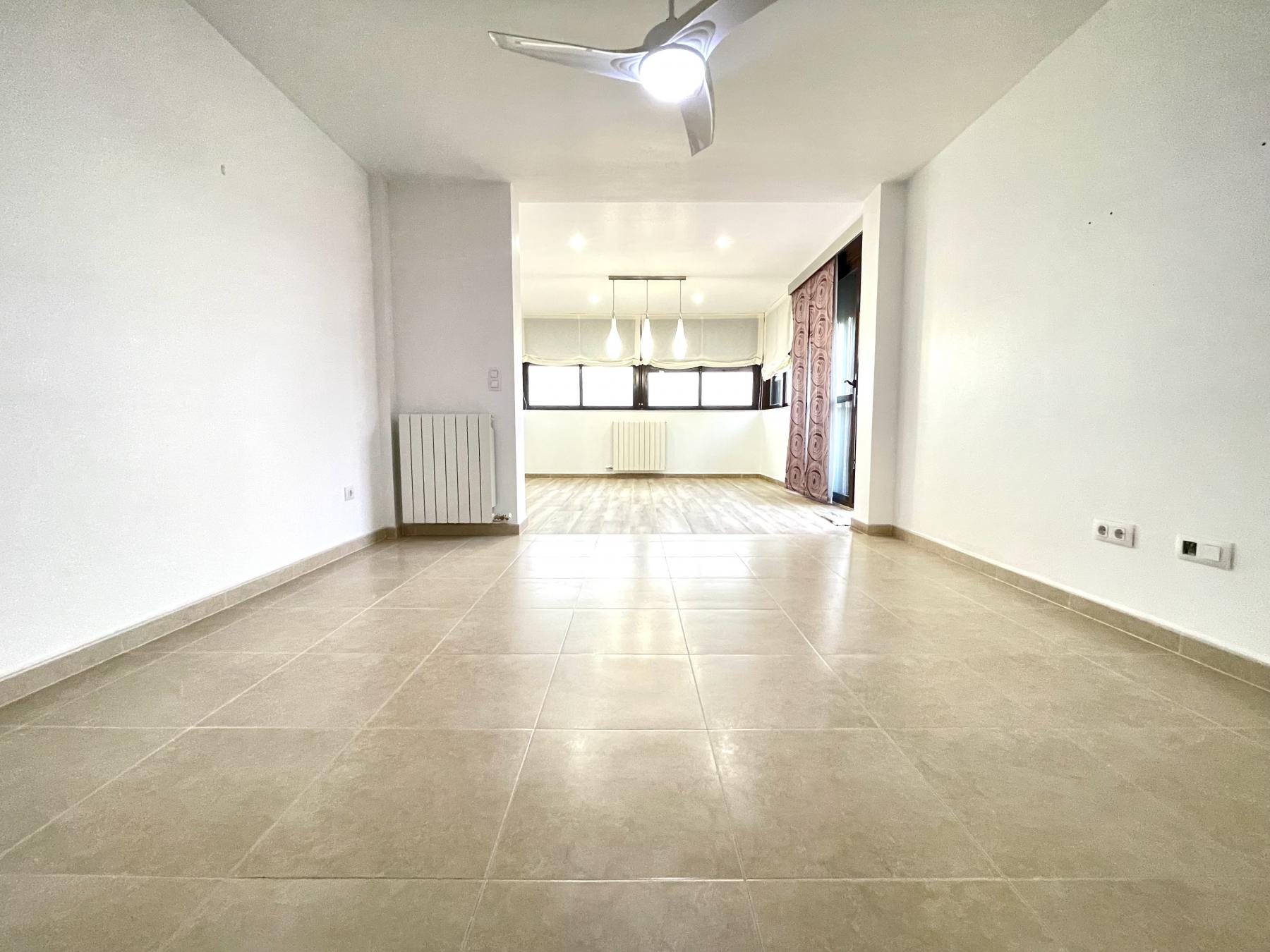 For sale of flat in Lorca