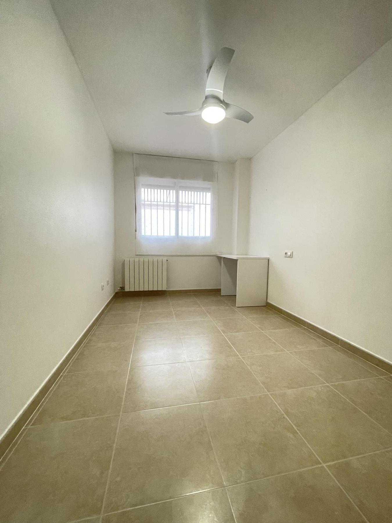 For sale of flat in Lorca