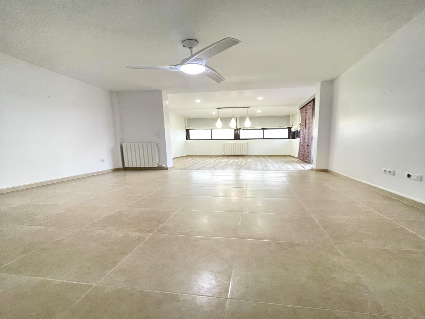 For sale of flat in Lorca
