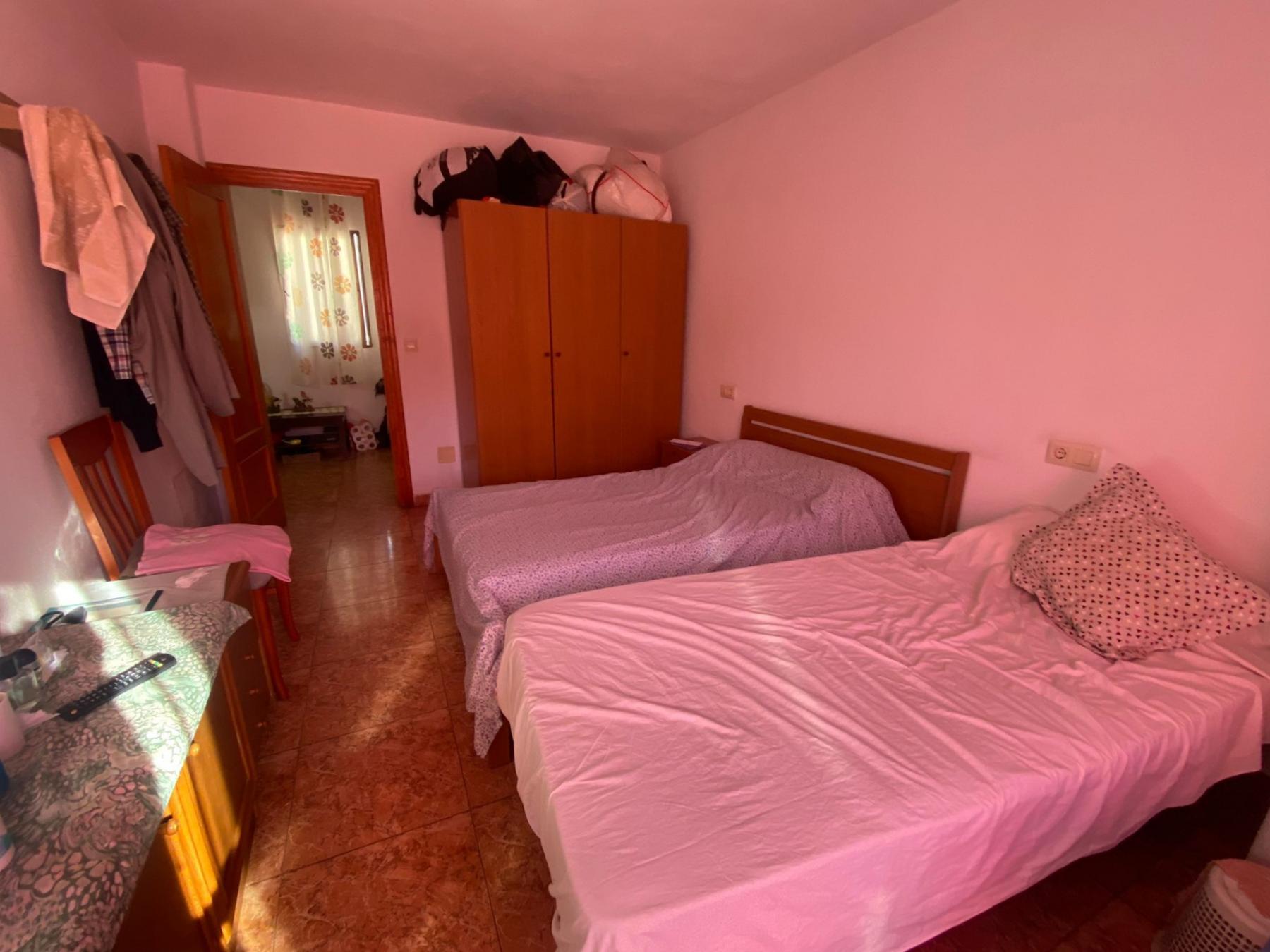 For sale of flat in Águilas