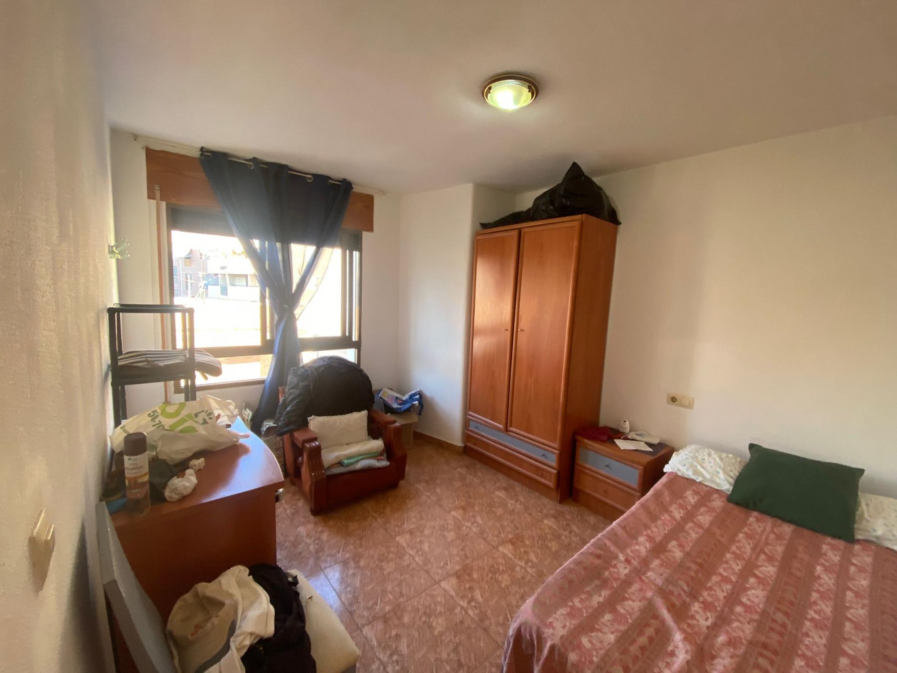 For sale of flat in Águilas