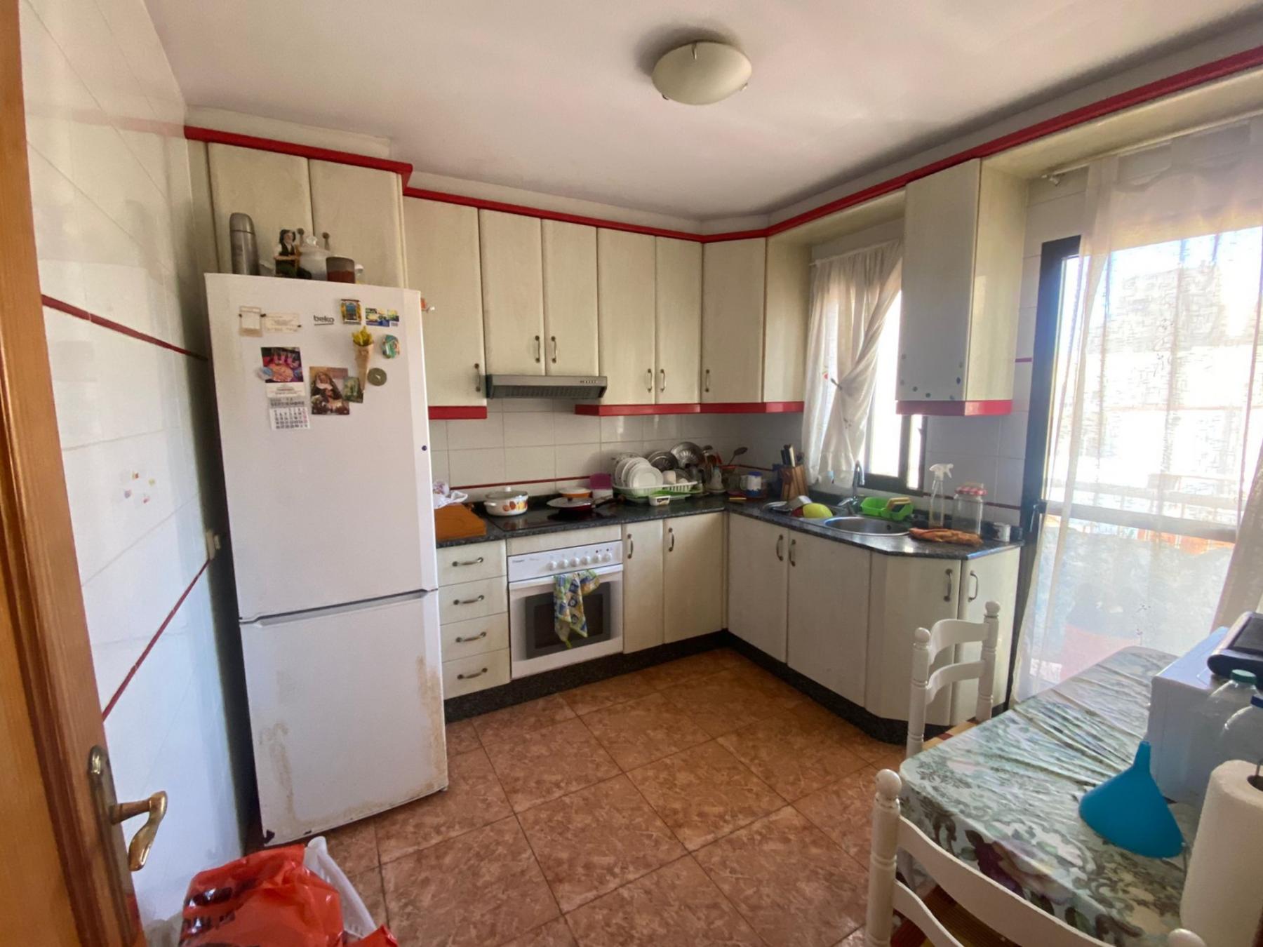 For sale of flat in Águilas