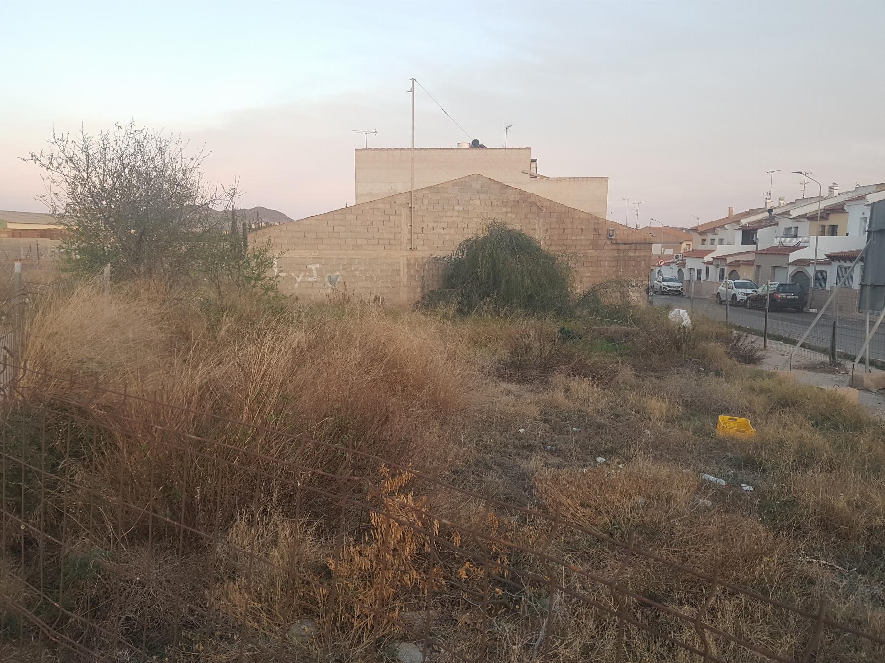 For sale of land in Águilas