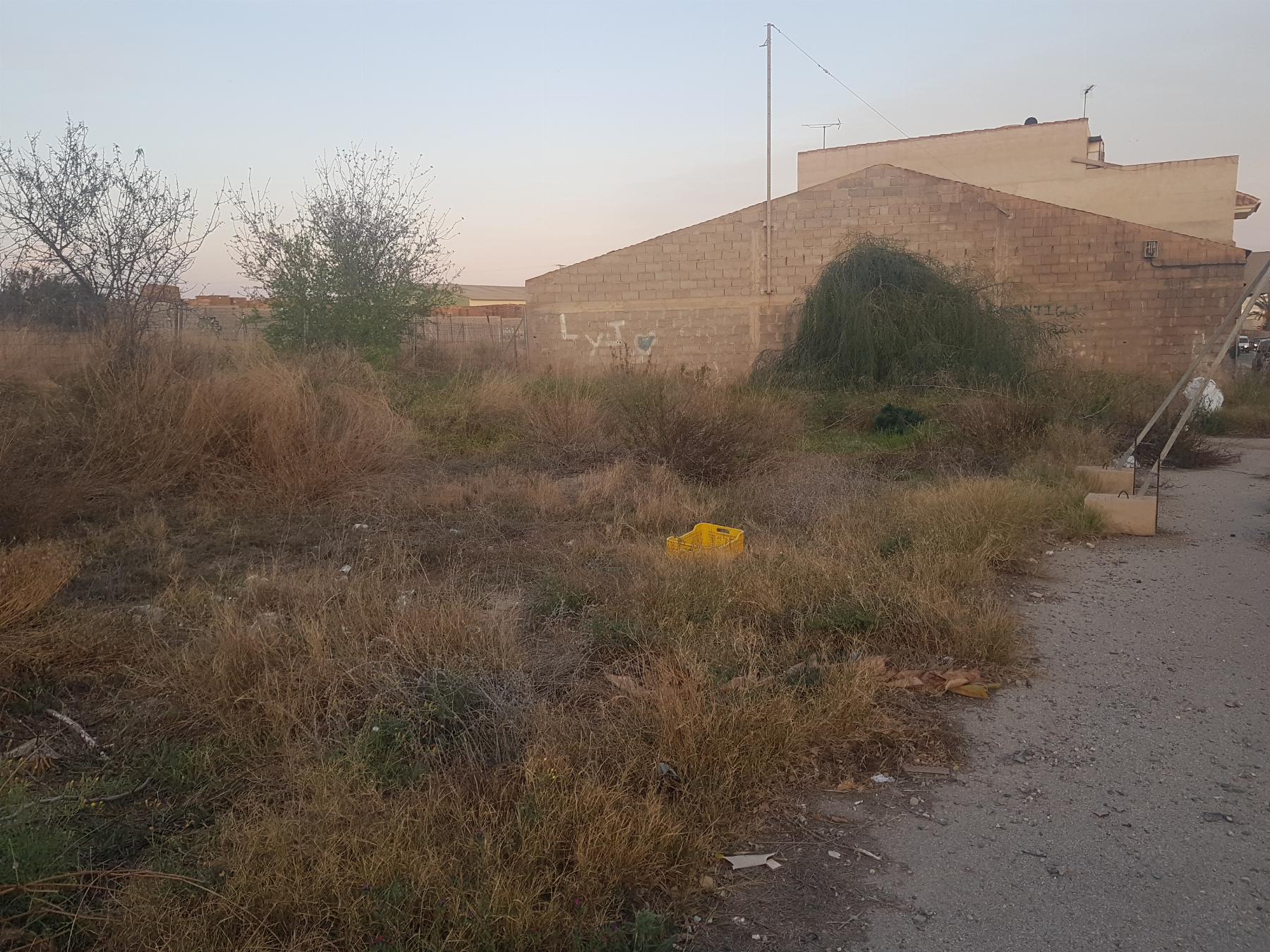 For sale of land in Águilas